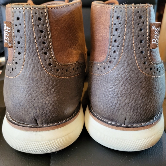 Boots - Picture 5 of 7